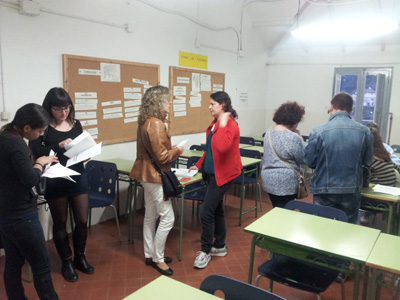 Aprenents i voluntaris a l'aula 21 de Vil·la Flora